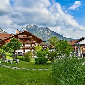 Helmer Hotel